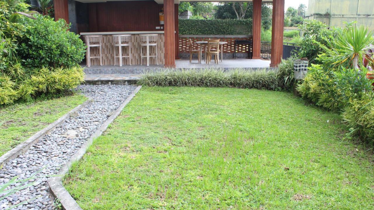 Darra Ria Villa Ubud Esterno foto